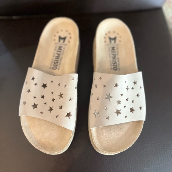 Mephisto Shoes - New, Mephisto Hanik  Slide Sandal  35.   5